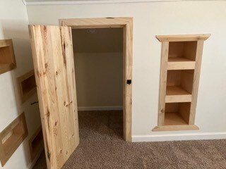 Building Photo - 202 N Spring St