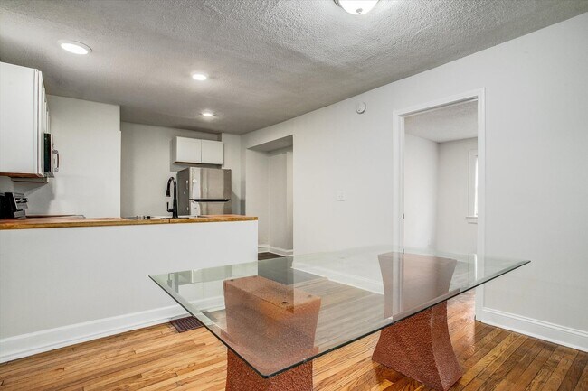 Building Photo - 3817 S Benton Ave