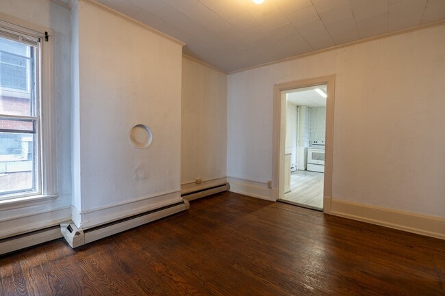 Building Photo - 35 State St