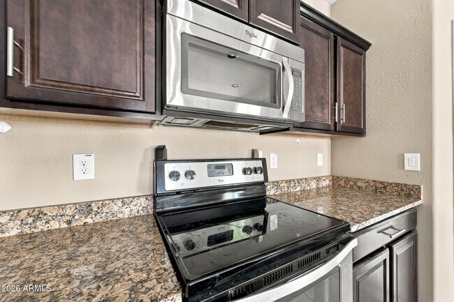Building Photo - 25954 W Potter Dr