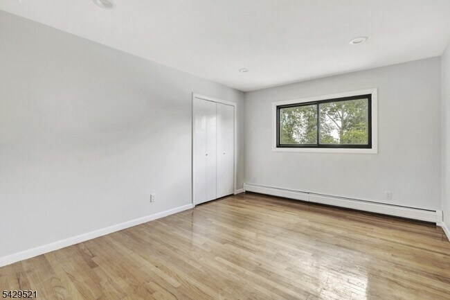 Building Photo - 136 Carlough Rd