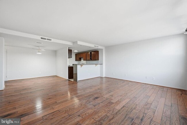 Building Photo - 4600 Duke St