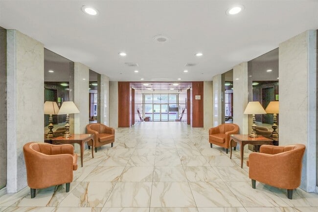 Building Photo - 7520 Hornwood Dr