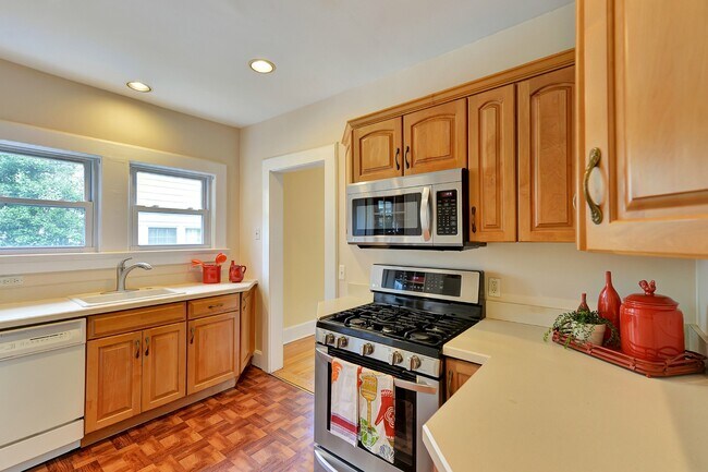 Building Photo - 69 Watchung Ave