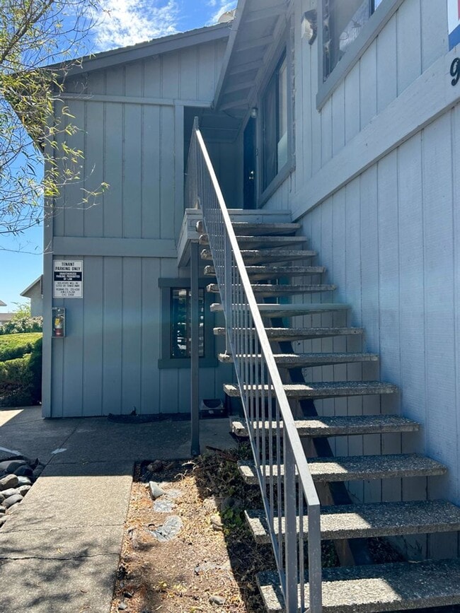 Building Photo - 951 Jamieson Ct
