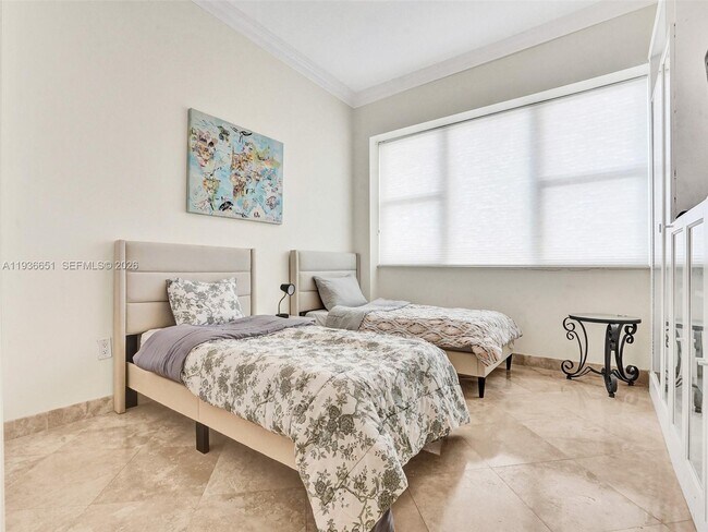 Building Photo - 3180 S Ocean Dr