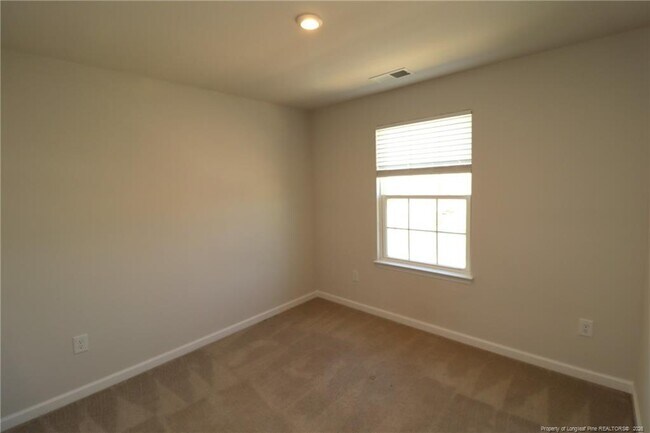 Building Photo - 244 Amber Acorn Ave