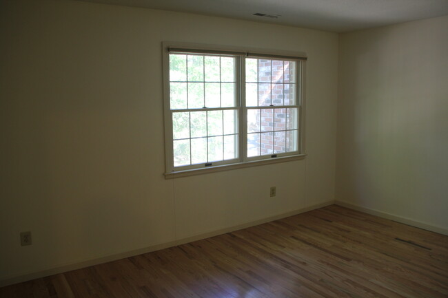 2nd bedroom - 45 Tunxis Vlg