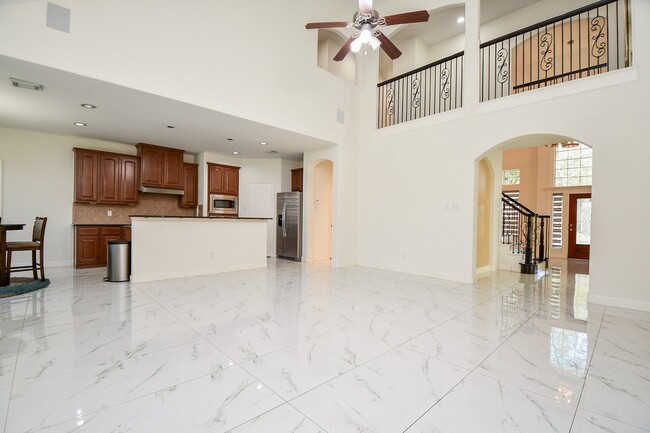 Building Photo - 4322 Pensacola Oaks Ln