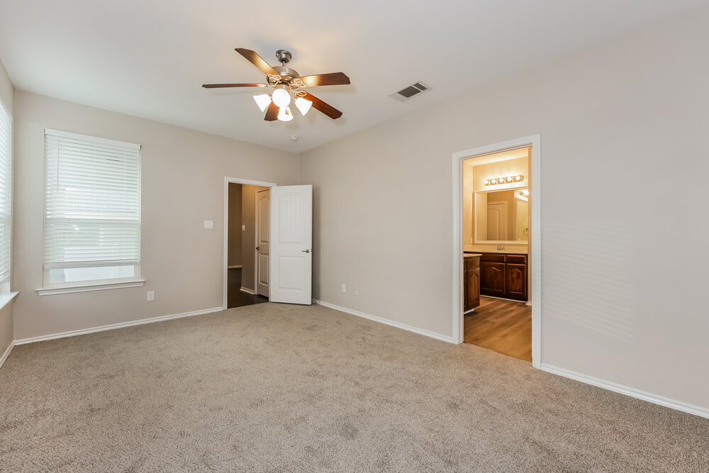 Building Photo - 5020 Cassidy Ln