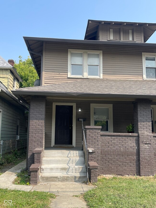 Primary Photo - 4212 E Washington St