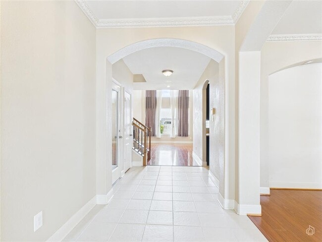 Building Photo - 2504 Alexander Ct