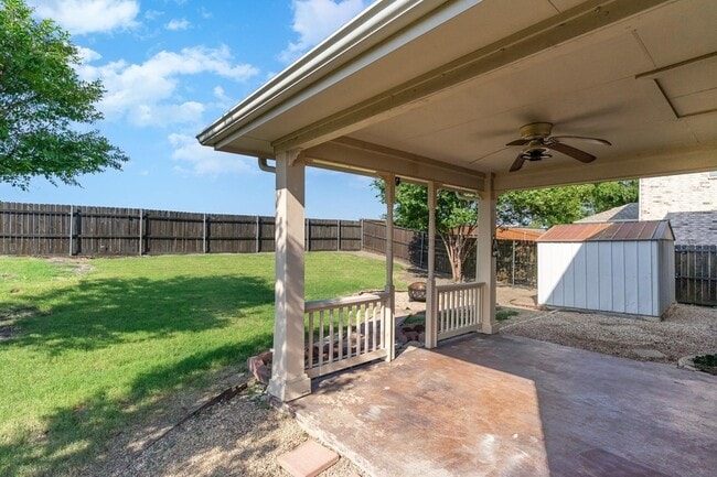 Building Photo - 3012 Hoover Dr