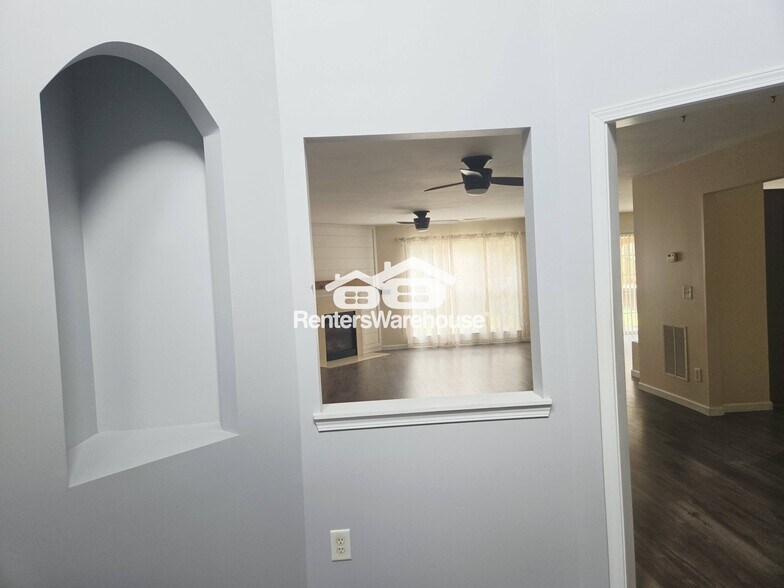 Building Photo - 528 Highland Falls Dr