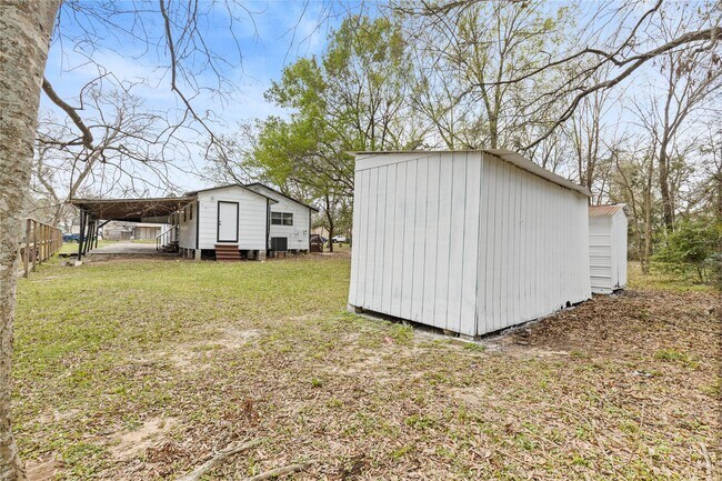 Building Photo - 804 Avenue I