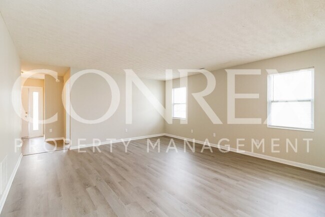 Building Photo - Beautiful 3 Bedroom
