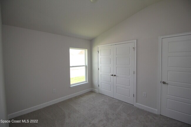 Building Photo - 616 Kylar Dr NW