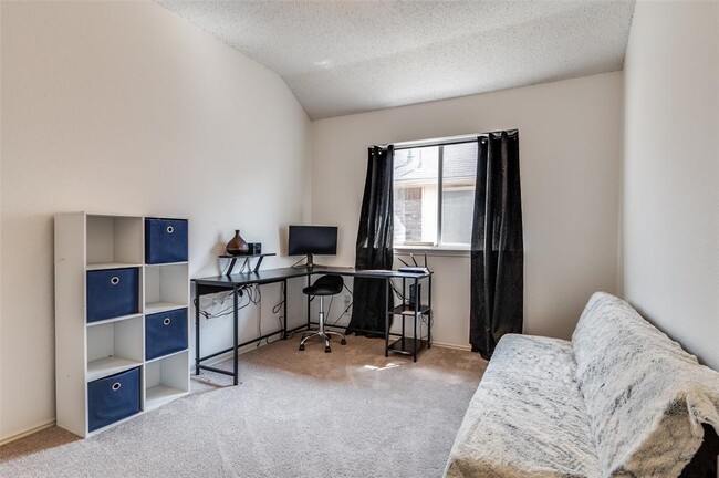 Building Photo - 9088 Brushy Creek Trail