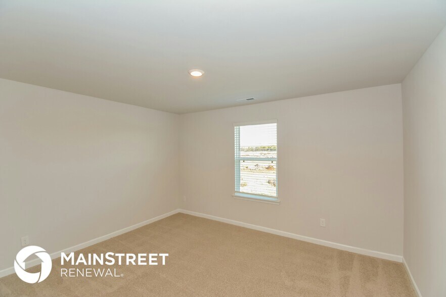 Building Photo - 2413 Alberto Dr