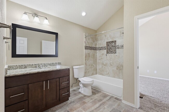 Building Photo - 608 Fiesta Cir