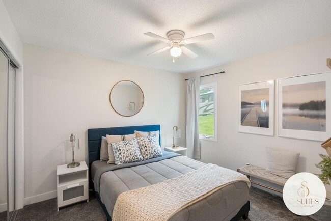 Building Photo - 1709 NW 33rd Pl