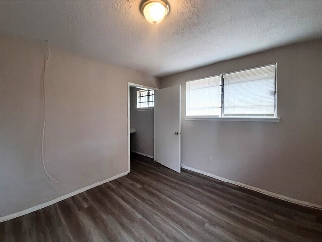 Building Photo - 4602 Knottynold Ln