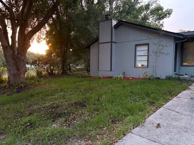 Primary Photo - 316 E Daughtery Rd
