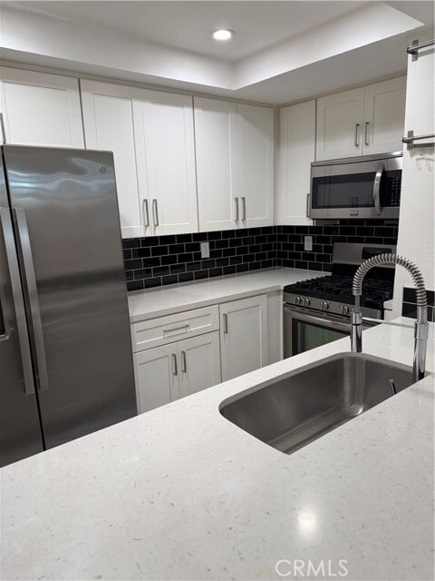 Building Photo - 6275 Canoga Ave