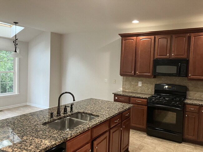 Building Photo - 5622 Arrowfield Terrace