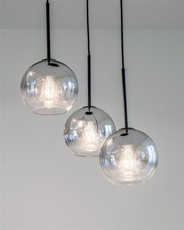 Building Photo - 24389 SW Kingsway Cir