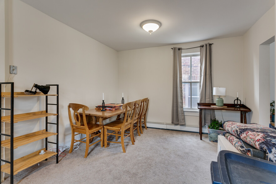 Building Photo - 362 Goodrich Ave