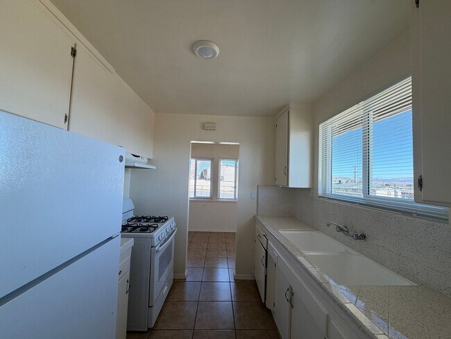 Building Photo - P363