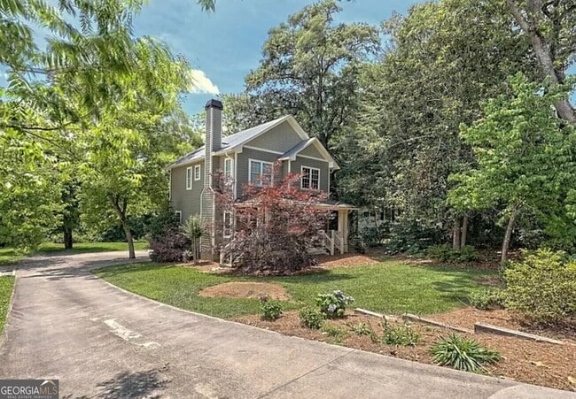 Building Photo - 643 Washington St