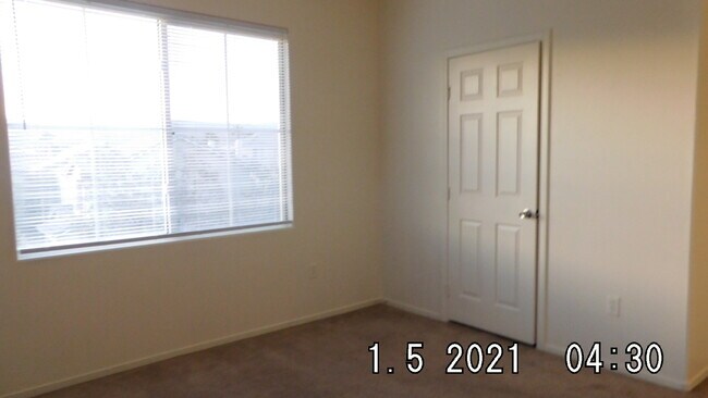 Building Photo - 7143 S Durango Dr