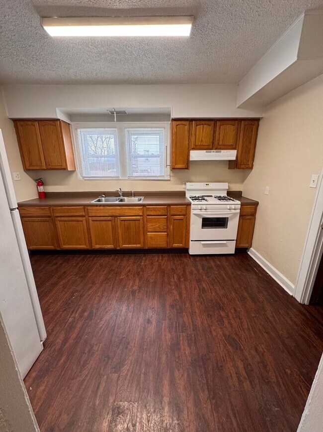 Building Photo - 1324 Salt Springs Rd