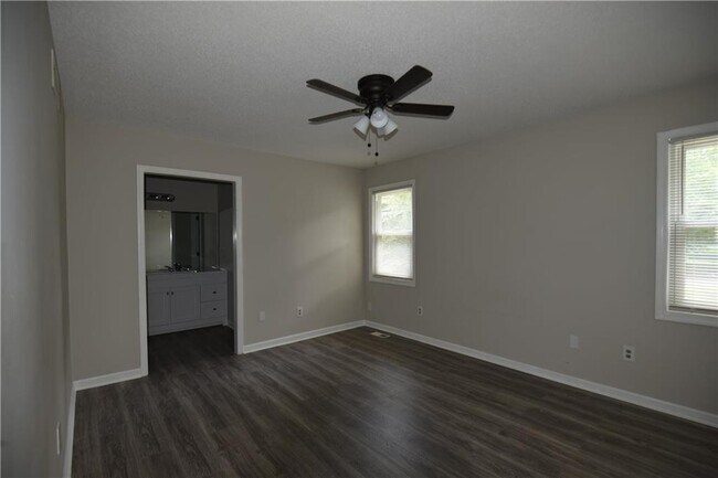 Building Photo - 2080 Sand Wedge Cir