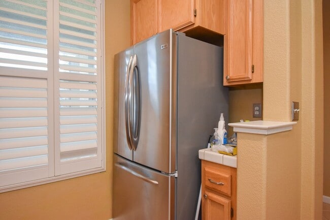 Building Photo - Beautiful Single Story Home available in R...
