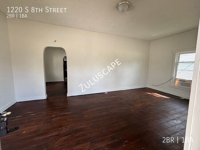 Building Photo - 1220 S 8th St