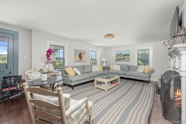 Building Photo - 74 Melville Rd