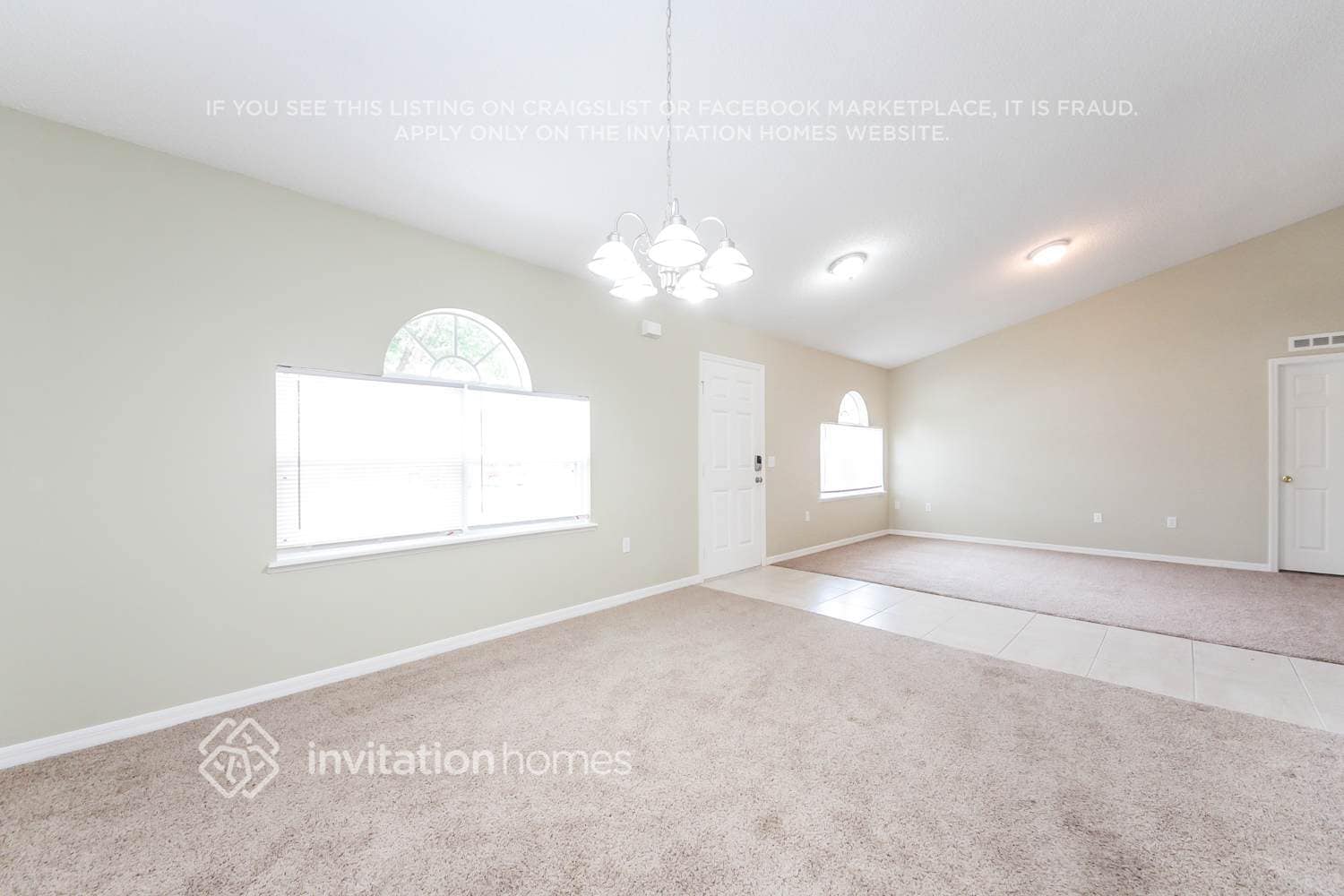 Building Photo - 1130 St Tropez Ct