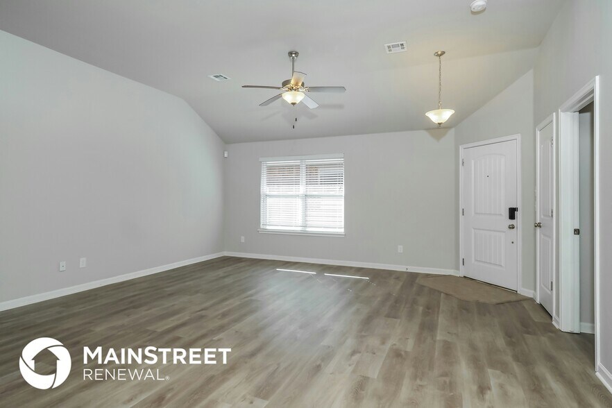Building Photo - 5800 Marblewood Dr