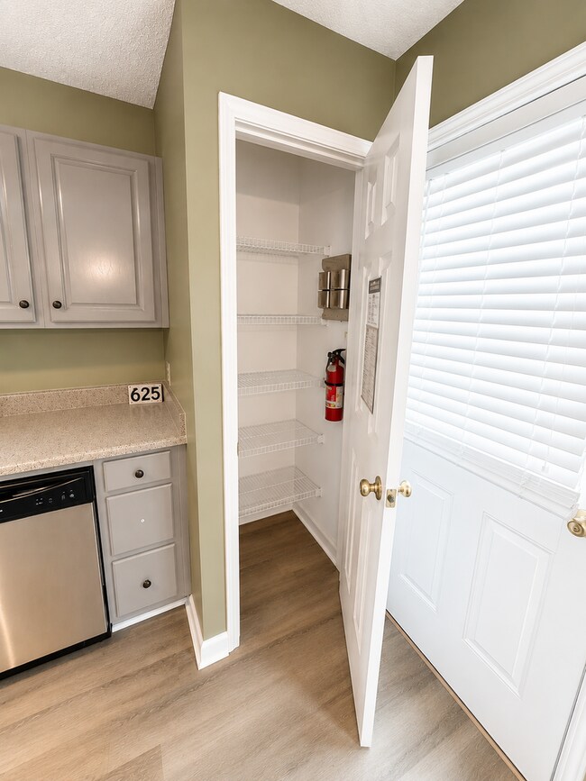 Building Photo - Two bedroom, 2 bath townhouse in Gibsonville