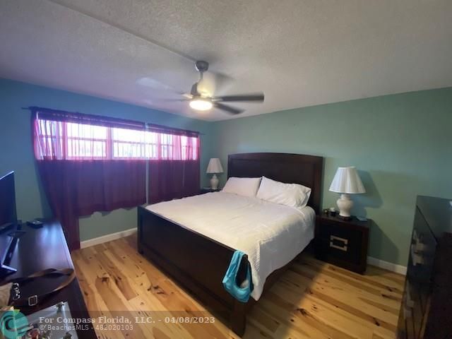 Building Photo - 9420 S Hollybrook Lake Dr