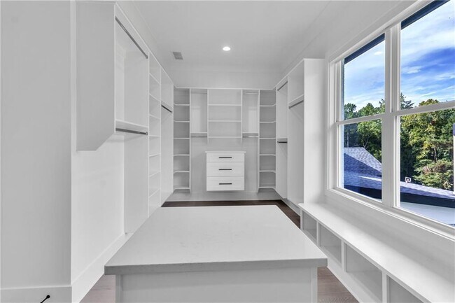 Building Photo - 3671 Hamilton Mill Rd