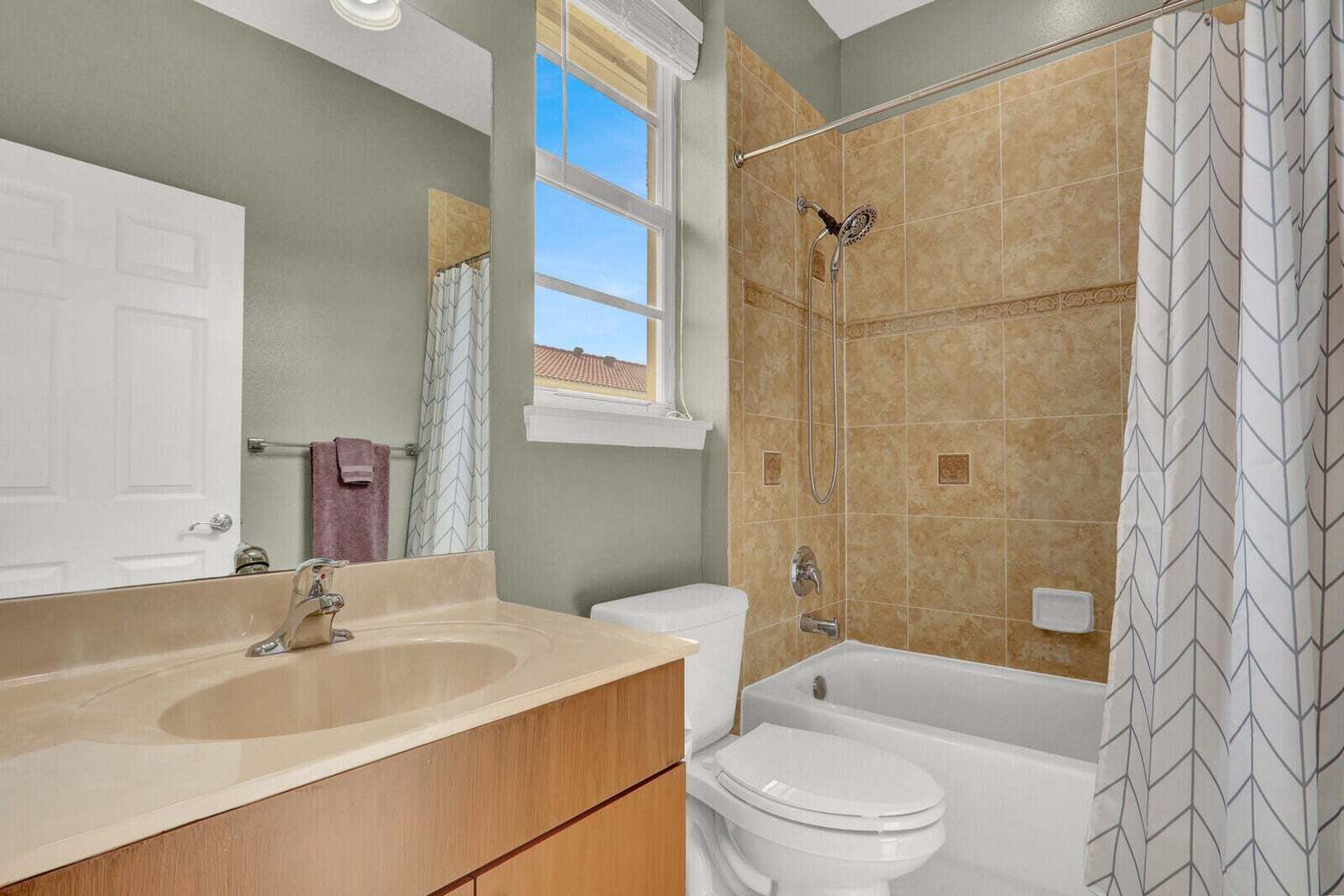 Building Photo - 136 Regions Way