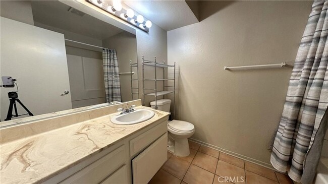 Building Photo - 49409 Eisenhower Dr