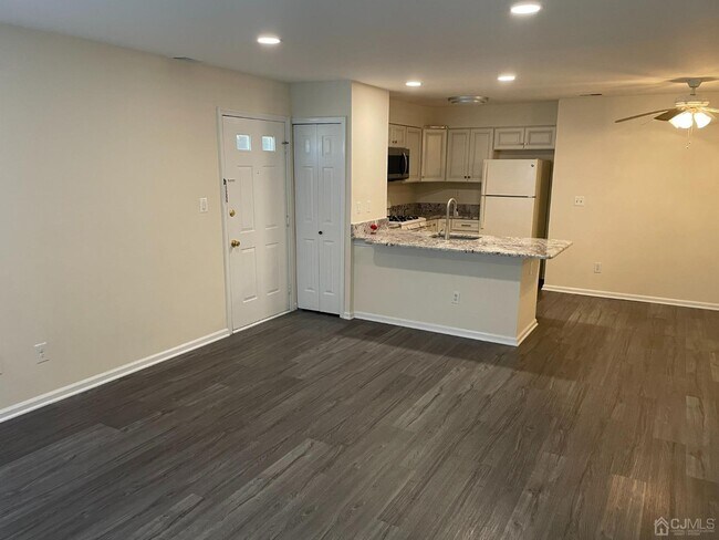 Building Photo - 181 Blew Ct