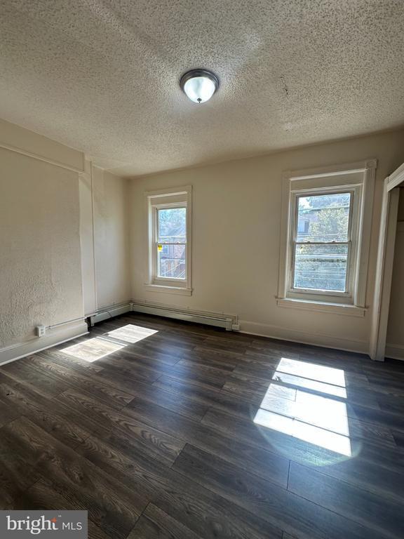 Building Photo - 448 W Hanover St