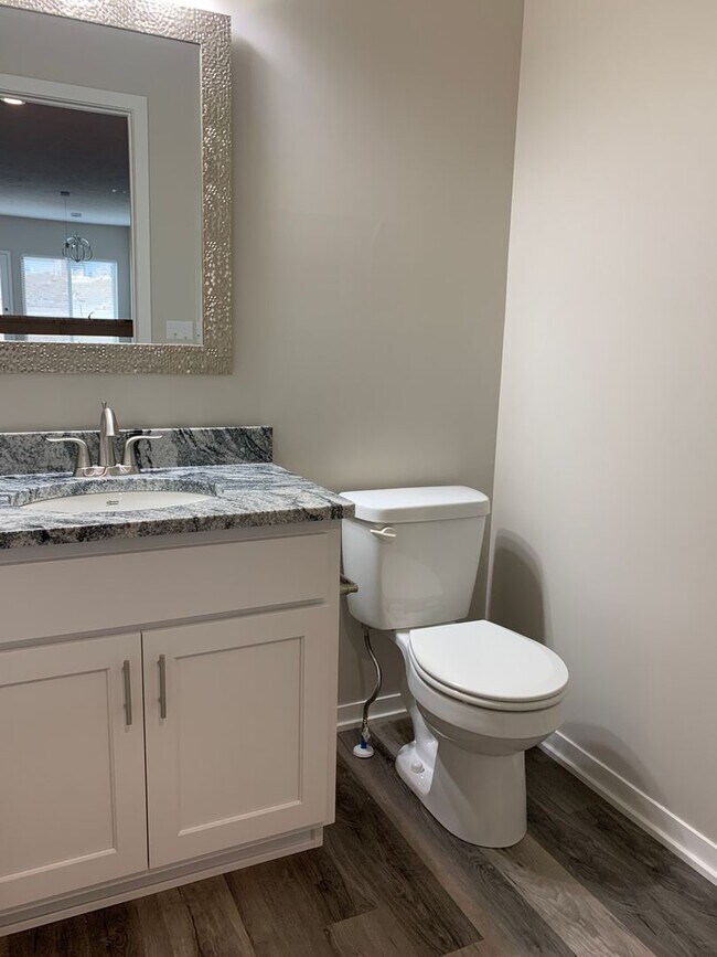 Building Photo - 6933 Claystone Dr