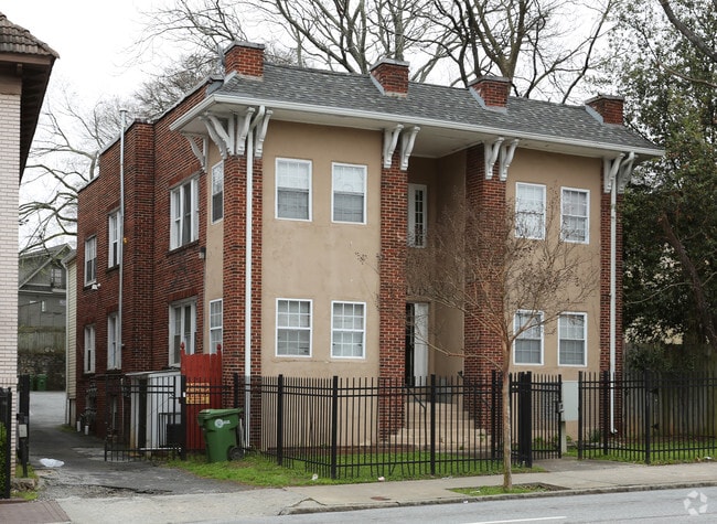 Primary Photo - 669 Boulevard NE